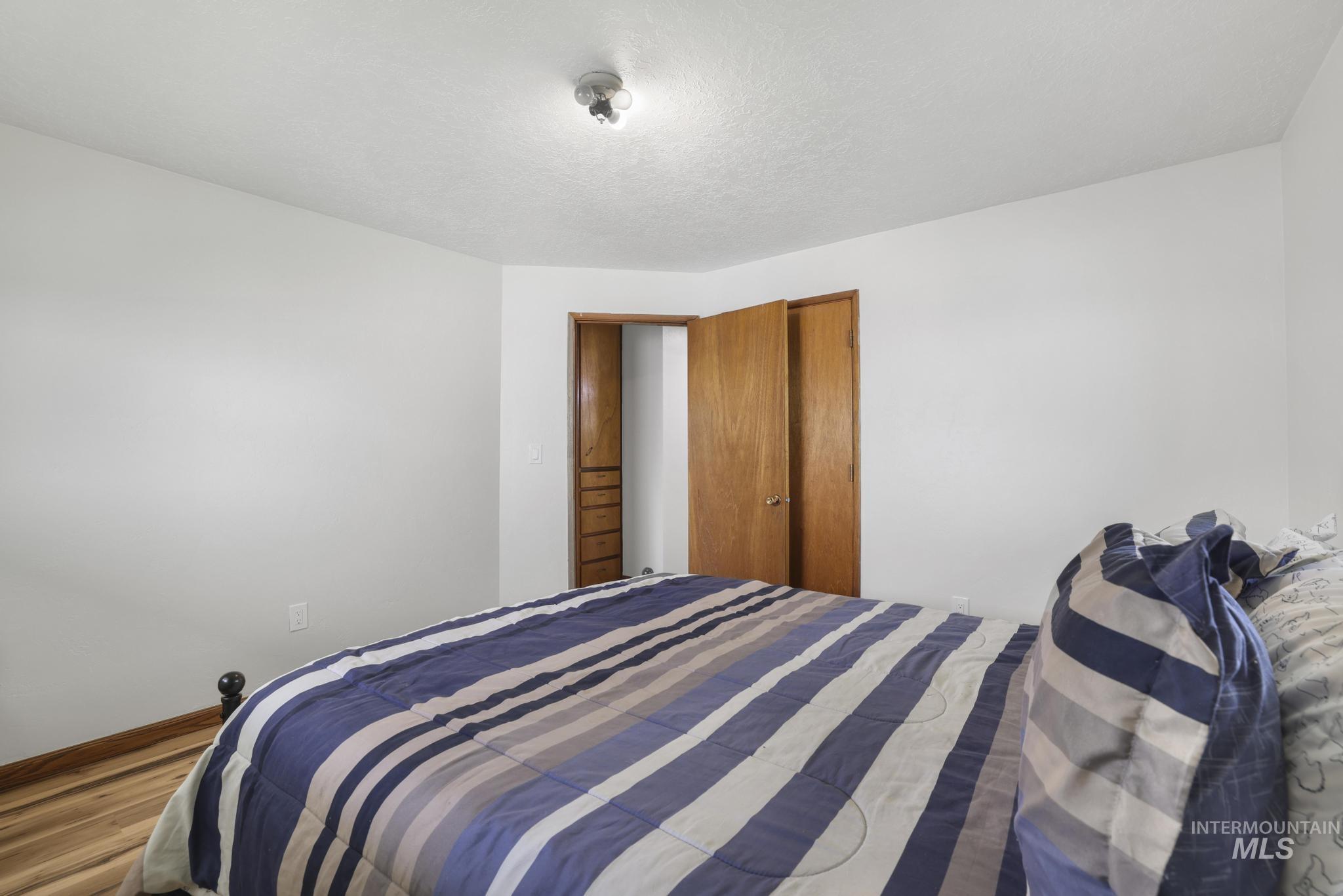2155 Rancho Vista, Twin Falls, Idaho 83301, 2 Bedrooms, 2 Bathrooms, Residential For Sale, Price $375,000, 98987252
