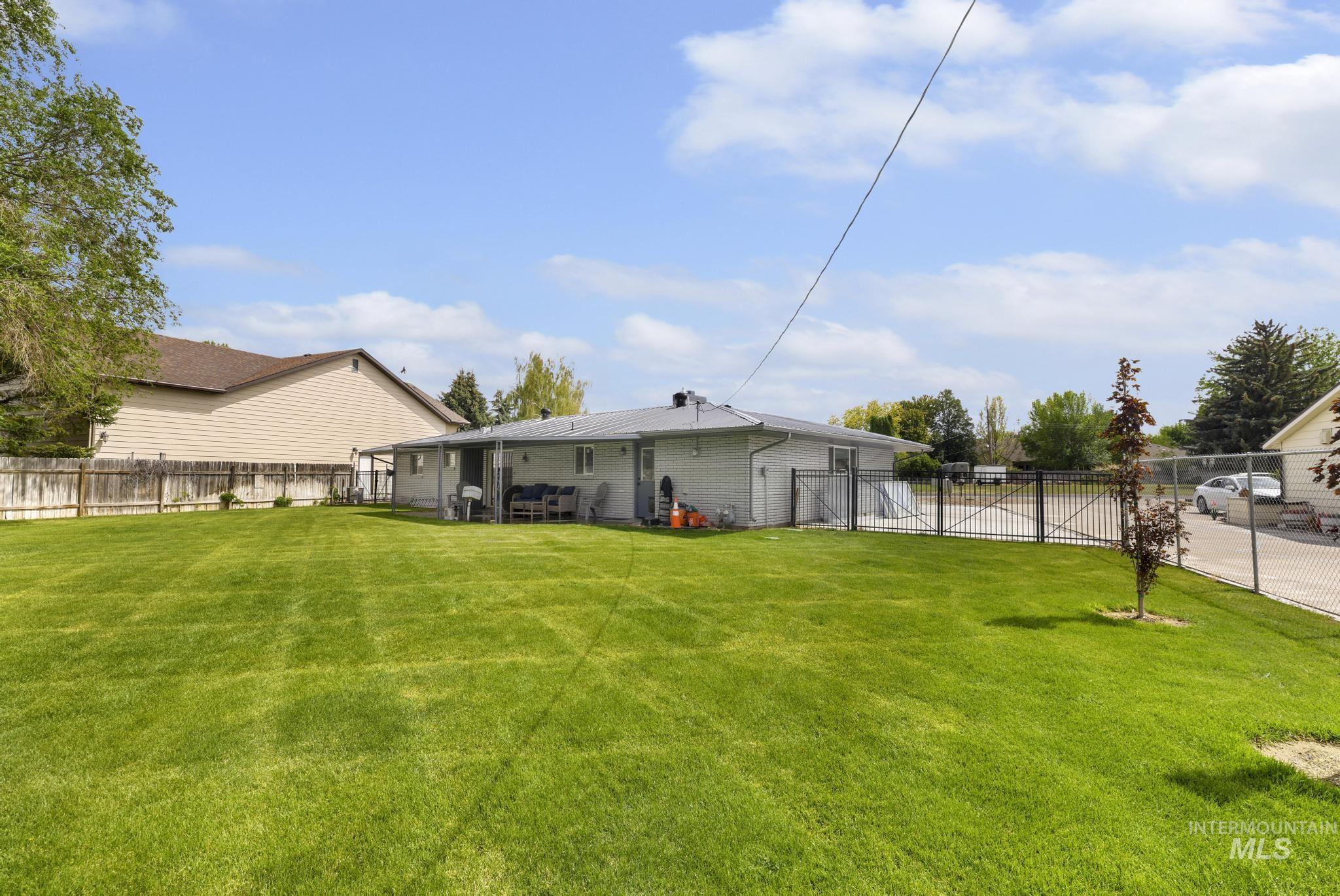 2155 Rancho Vista, Twin Falls, Idaho 83301, 2 Bedrooms, 2 Bathrooms, Residential For Sale, Price $375,000, 98987252