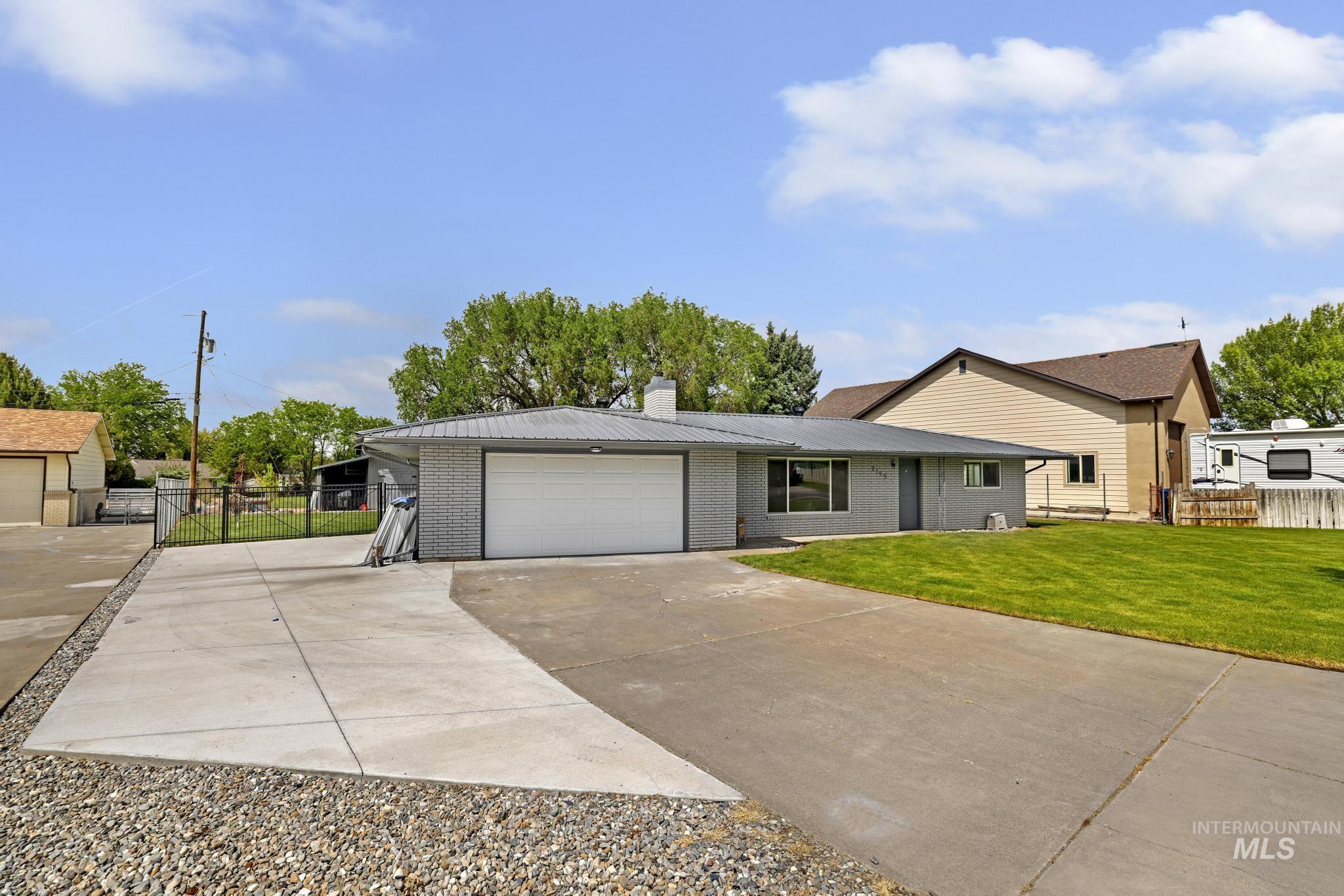 2155 Rancho Vista, Twin Falls, Idaho 83301, 2 Bedrooms, 2 Bathrooms, Residential For Sale, Price $375,000, 98987252
