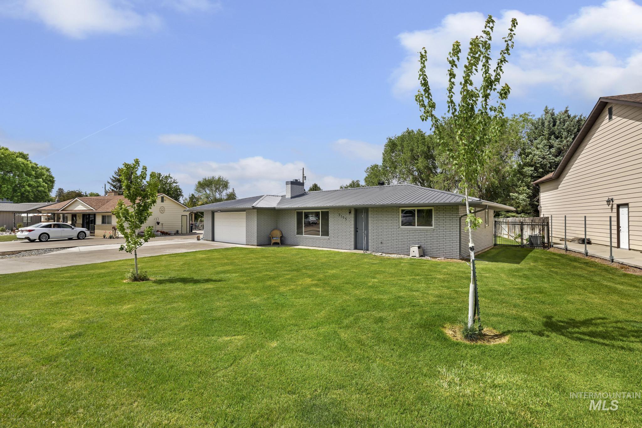 2155 Rancho Vista, Twin Falls, Idaho 83301, 2 Bedrooms, 2 Bathrooms, Residential For Sale, Price $375,000, 98987252
