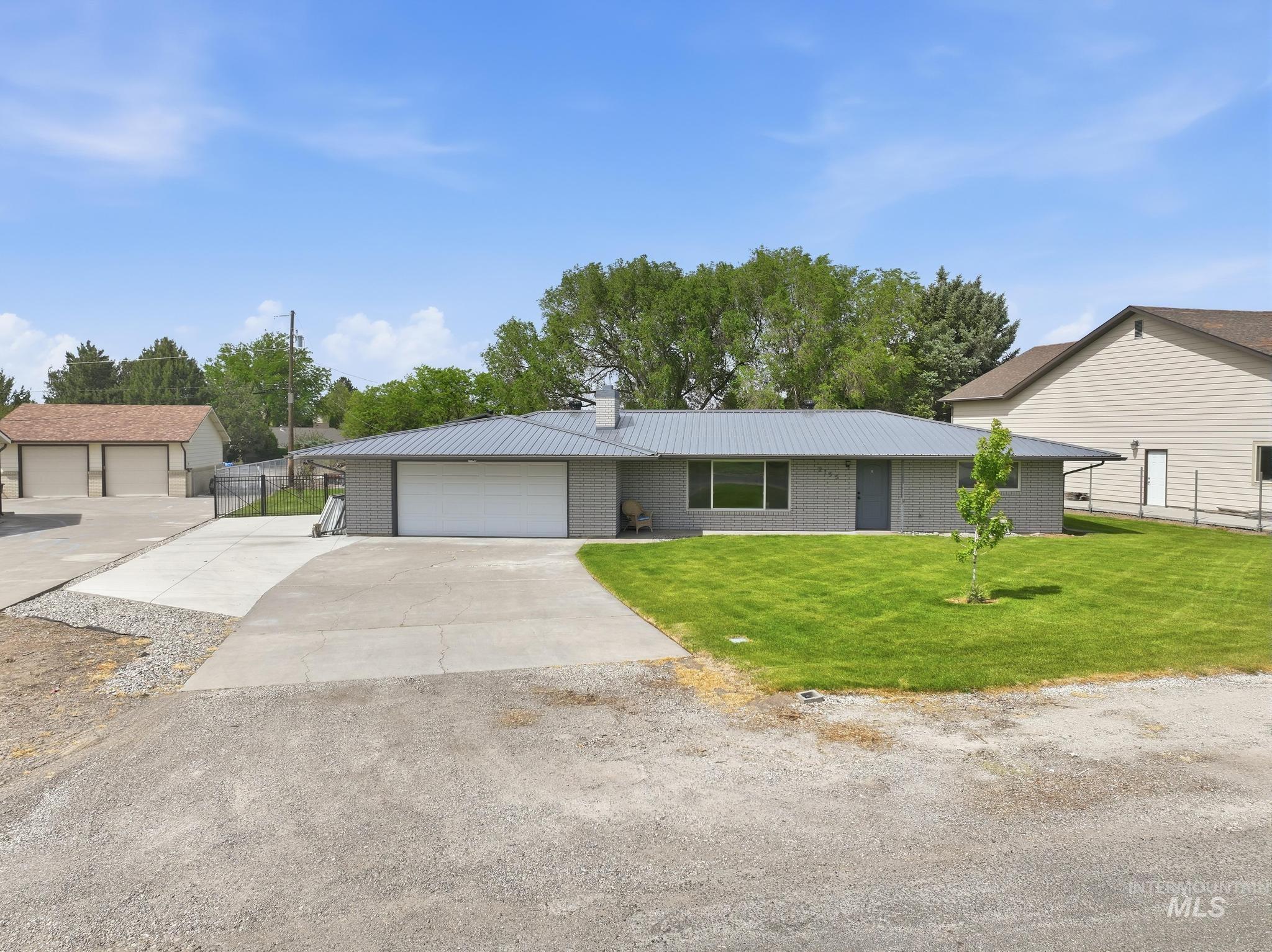 2155 Rancho Vista, Twin Falls, Idaho 83301, 2 Bedrooms, 2 Bathrooms, Residential For Sale, Price $375,000, 98987252