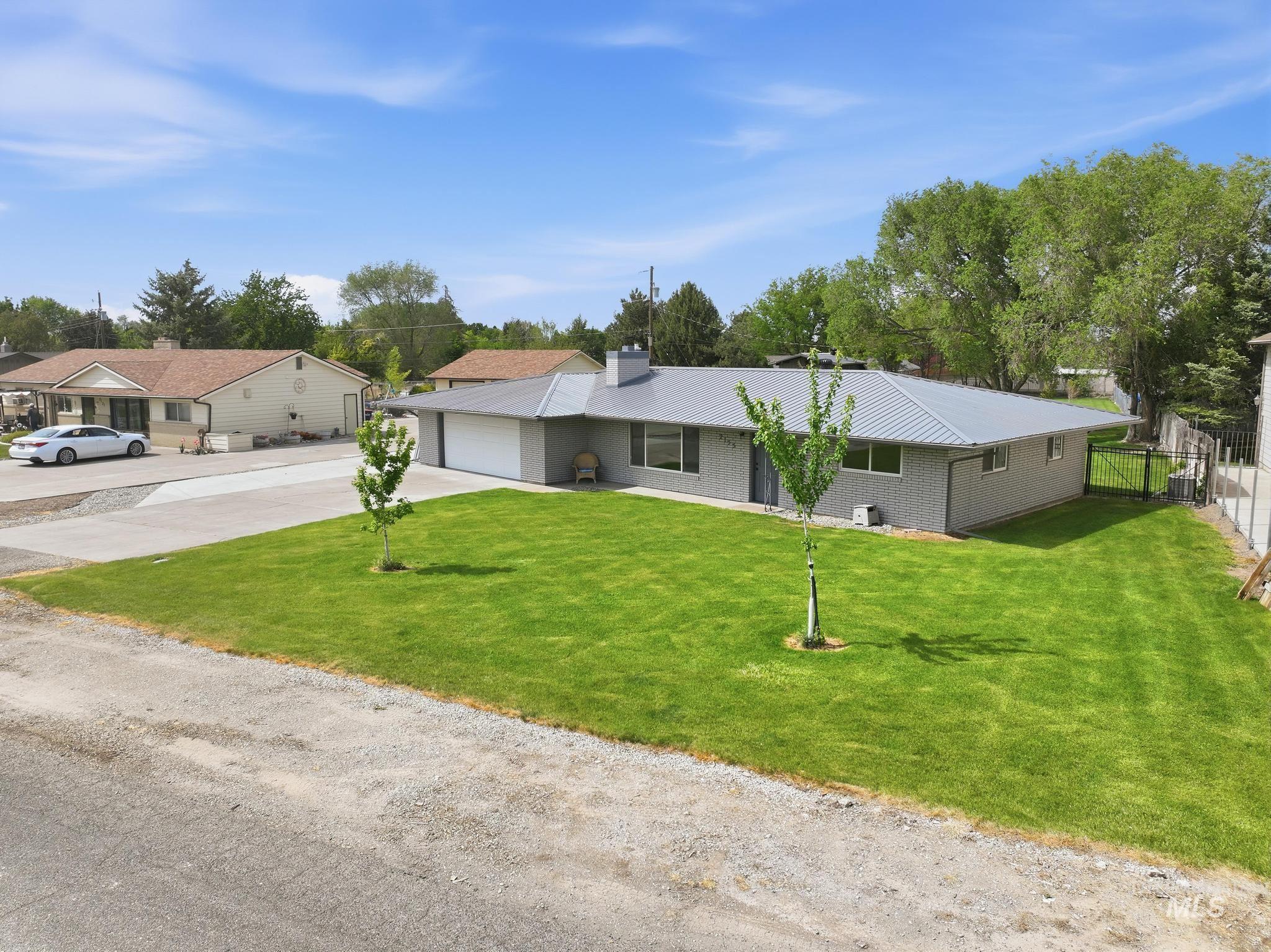 2155 Rancho Vista, Twin Falls, Idaho 83301, 2 Bedrooms, 2 Bathrooms, Residential For Sale, Price $375,000, 98987252