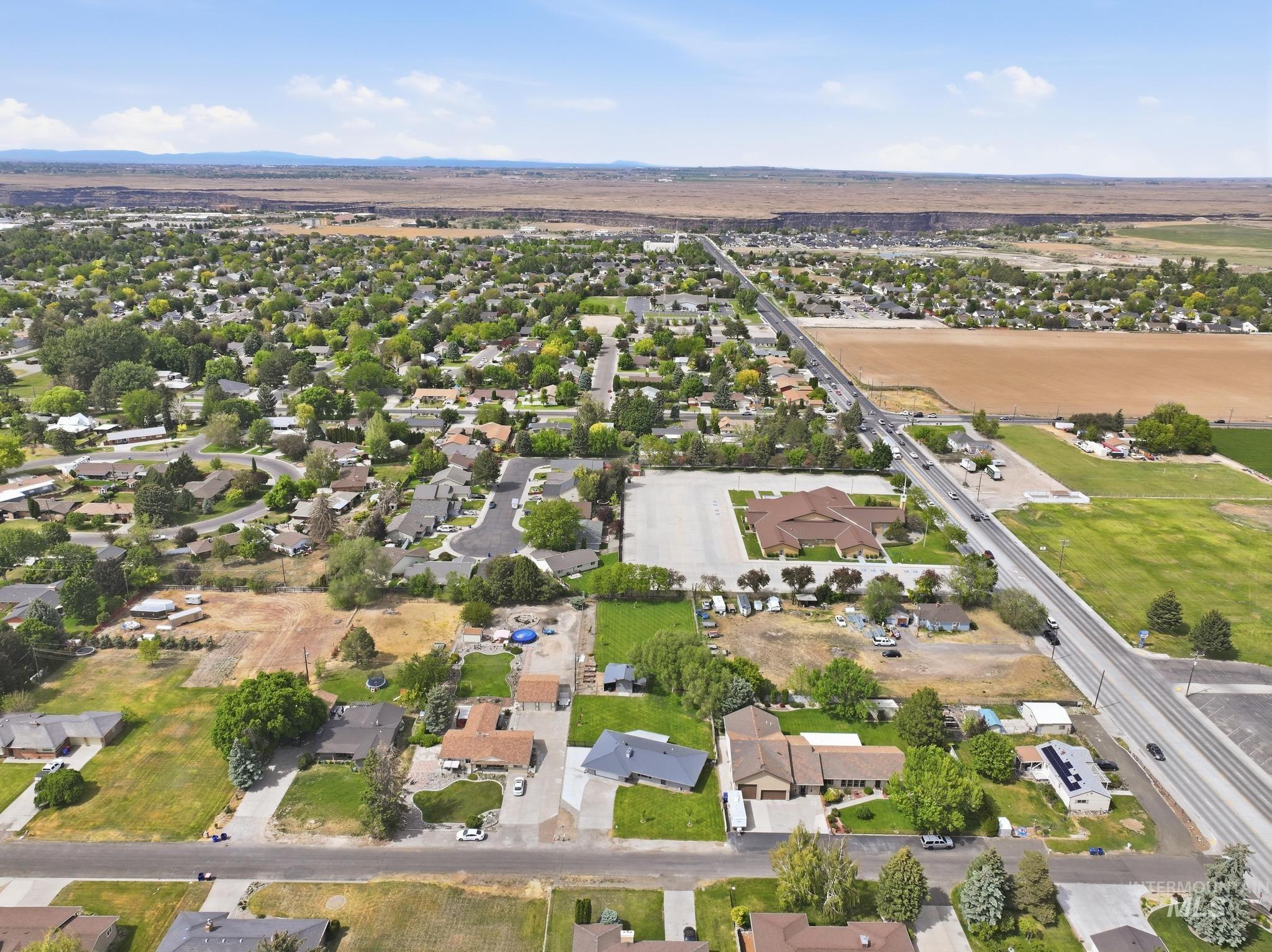 2155 Rancho Vista, Twin Falls, Idaho 83301, 2 Bedrooms, 2 Bathrooms, Residential For Sale, Price $375,000, 98987252