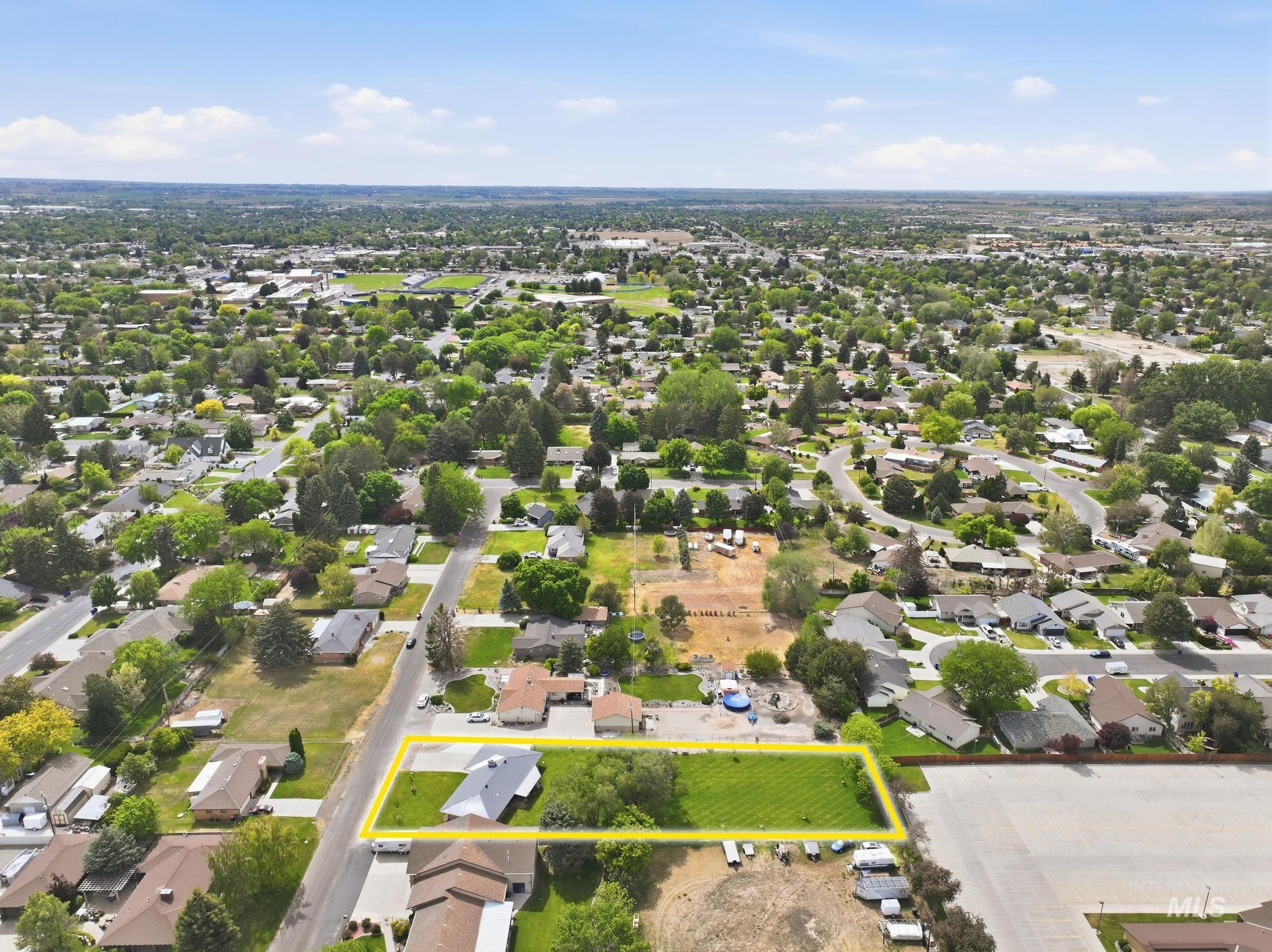 2155 Rancho Vista, Twin Falls, Idaho 83301, 2 Bedrooms, 2 Bathrooms, Residential For Sale, Price $375,000, 98987252