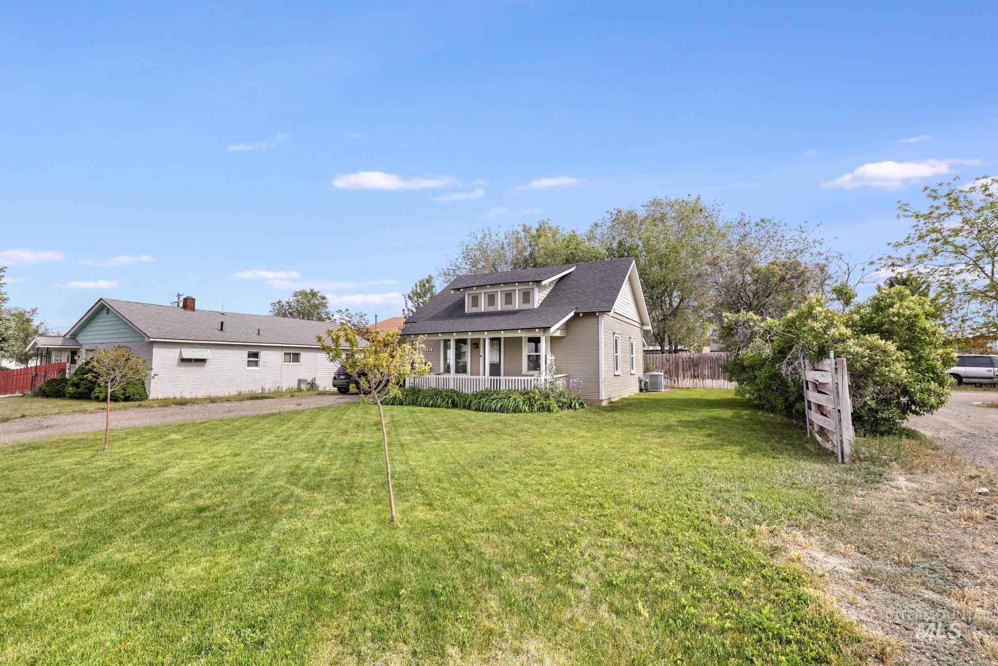 157 Filer Ave W, Twin Falls, Idaho 83301-4616, 2 Bedrooms, 1 Bathroom, Residential For Sale, Price $230,000, 98987255