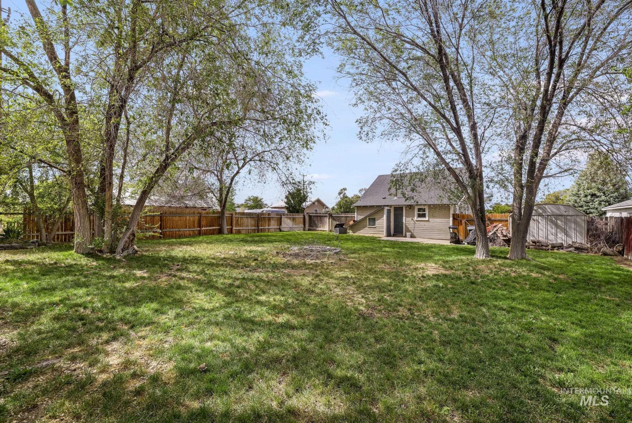 157 Filer Ave W, Twin Falls, Idaho 83301-4616, 2 Bedrooms, 1 Bathroom, Residential For Sale, Price $230,000, 98987255
