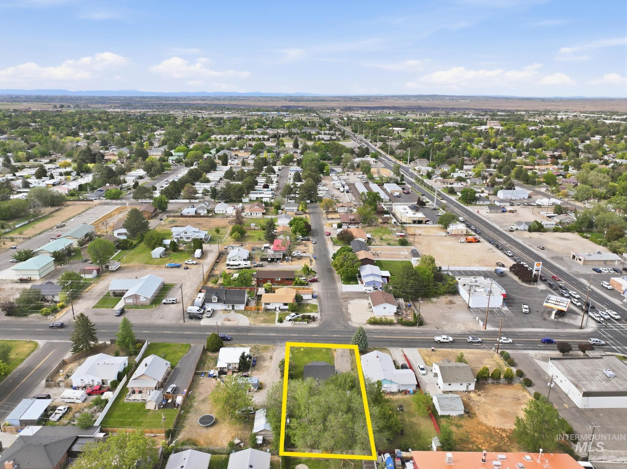 157 Filer Ave W, Twin Falls, Idaho 83301-4616, 2 Bedrooms, 1 Bathroom, Residential For Sale, Price $230,000, 98987255