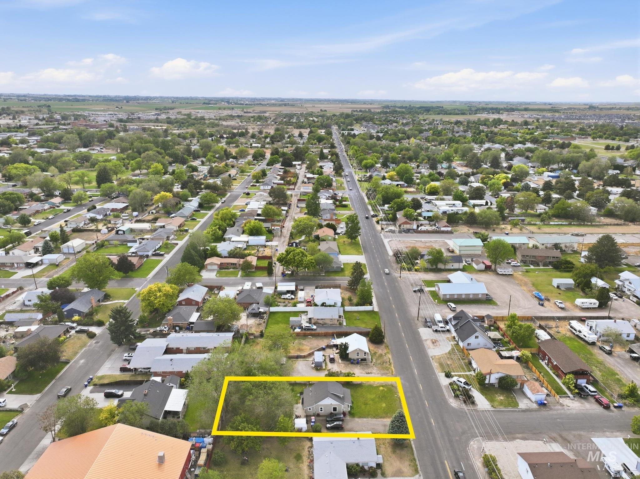 157 Filer Ave W, Twin Falls, Idaho 83301-4616, 2 Bedrooms, 1 Bathroom, Residential For Sale, Price $230,000, 98987255
