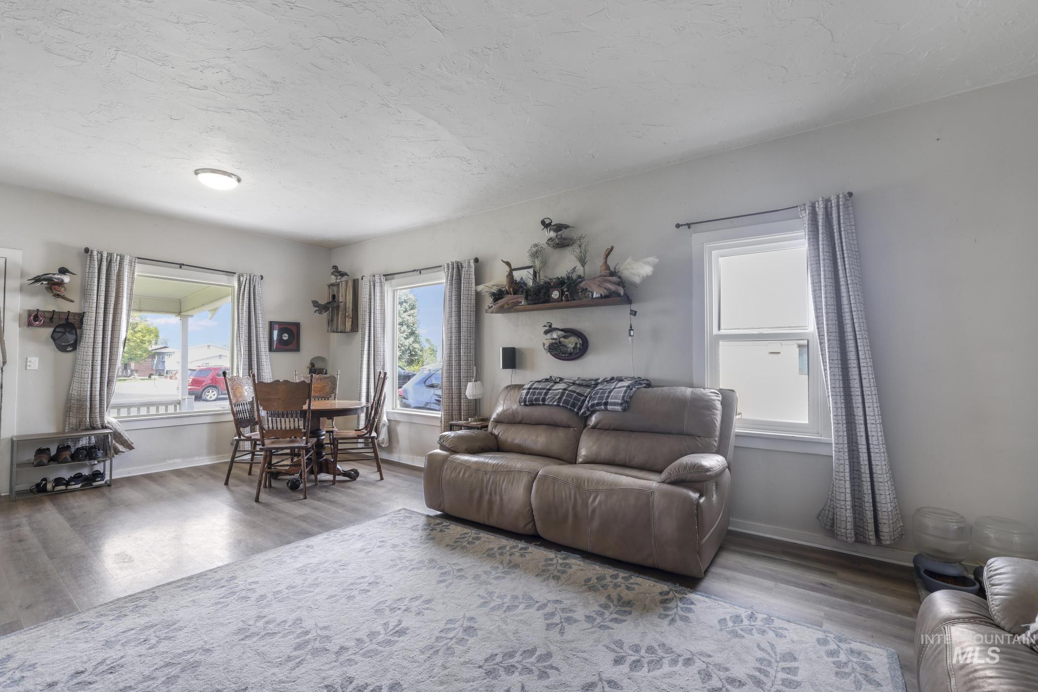 157 Filer Ave W, Twin Falls, Idaho 83301-4616, 2 Bedrooms, 1 Bathroom, Residential For Sale, Price $230,000, 98987255