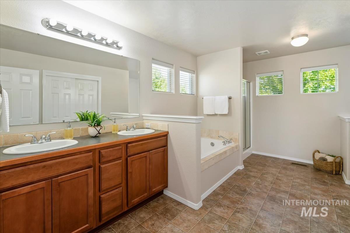182 E Ironstone Drive, Meridian, Idaho 83646, 4 Bedrooms, 2.5 Bathrooms, Residential For Sale, Price $475,000, 98987256