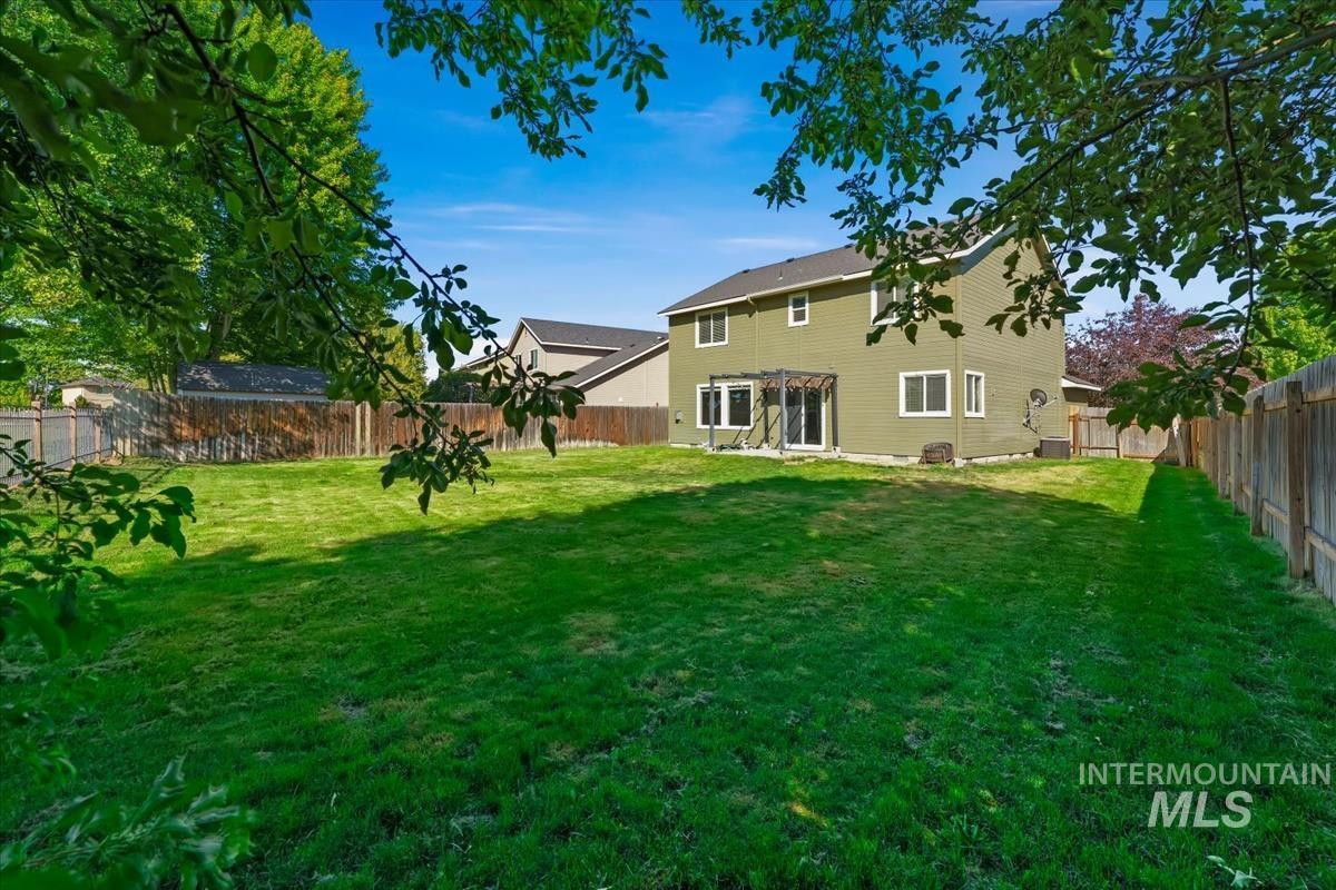 182 E Ironstone Drive, Meridian, Idaho 83646, 4 Bedrooms, 2.5 Bathrooms, Residential For Sale, Price $475,000, 98987256