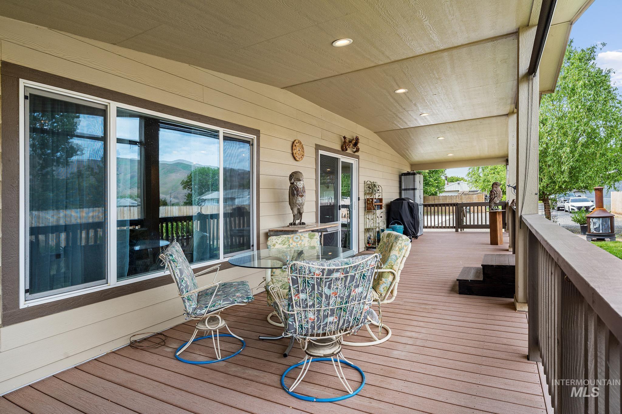 731 14th Street, Clarkston, Washington 99403, 3 Bedrooms, 3 Bathrooms, Residential For Sale, Price $440,000, 98987259