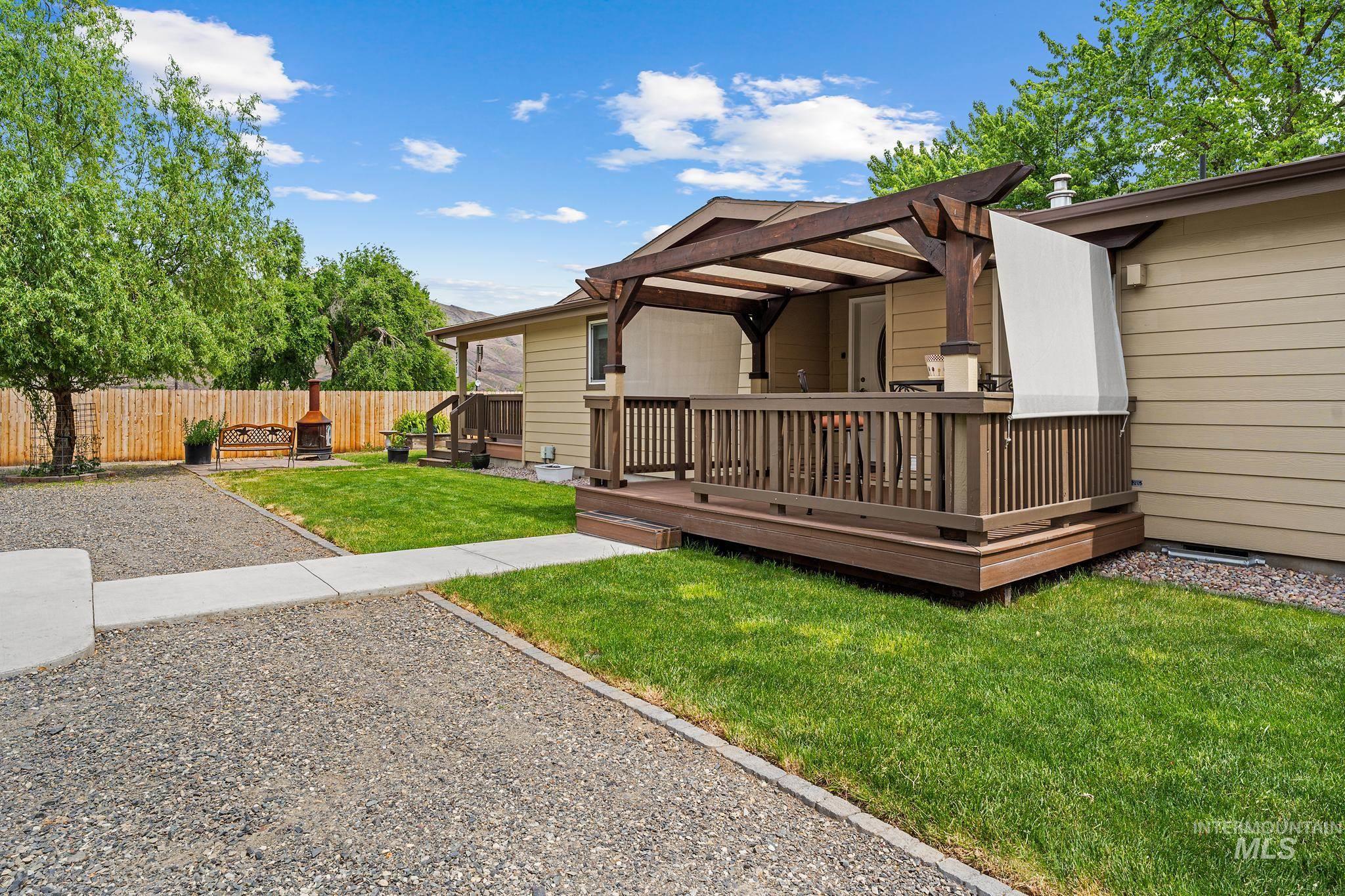 731 14th Street, Clarkston, Washington 99403, 3 Bedrooms, 3 Bathrooms, Residential For Sale, Price $440,000, 98987259