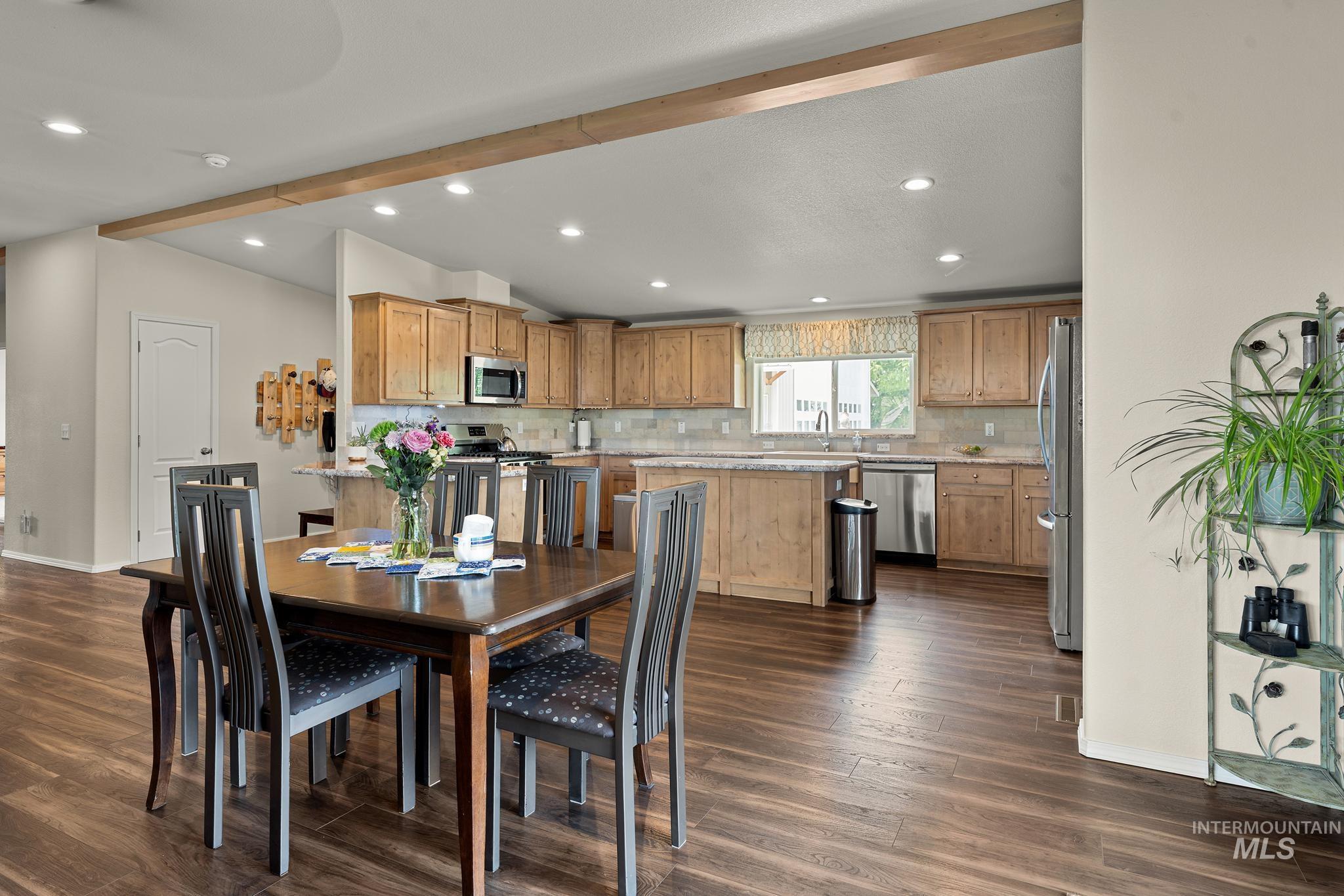 731 14th Street, Clarkston, Washington 99403, 3 Bedrooms, 3 Bathrooms, Residential For Sale, Price $440,000, 98987259