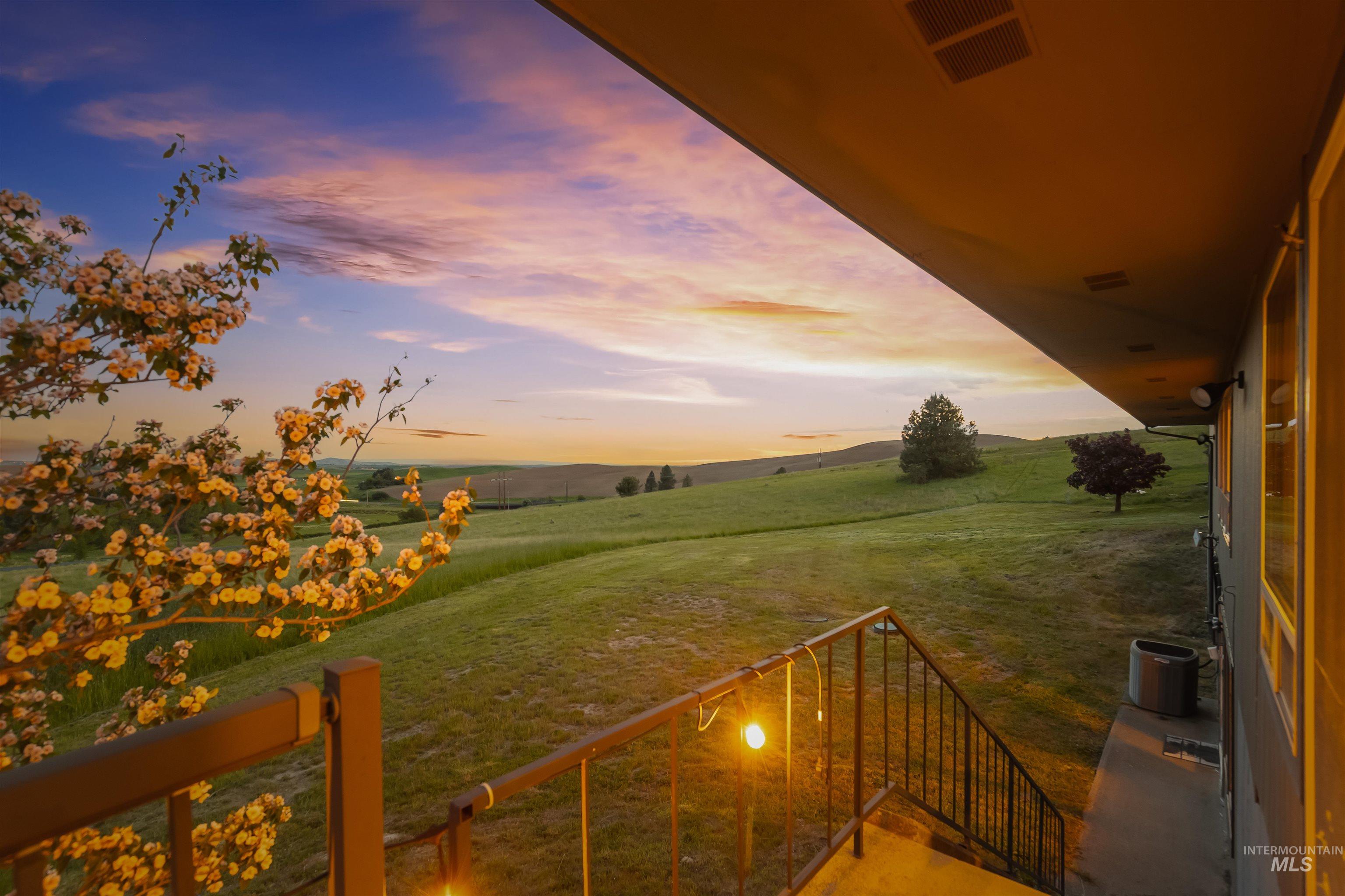 1019 Nearing Road, Moscow, Idaho 83843, 4 Bedrooms, 4 Bathrooms, Residential For Sale, Price $1,190,000, 98987265