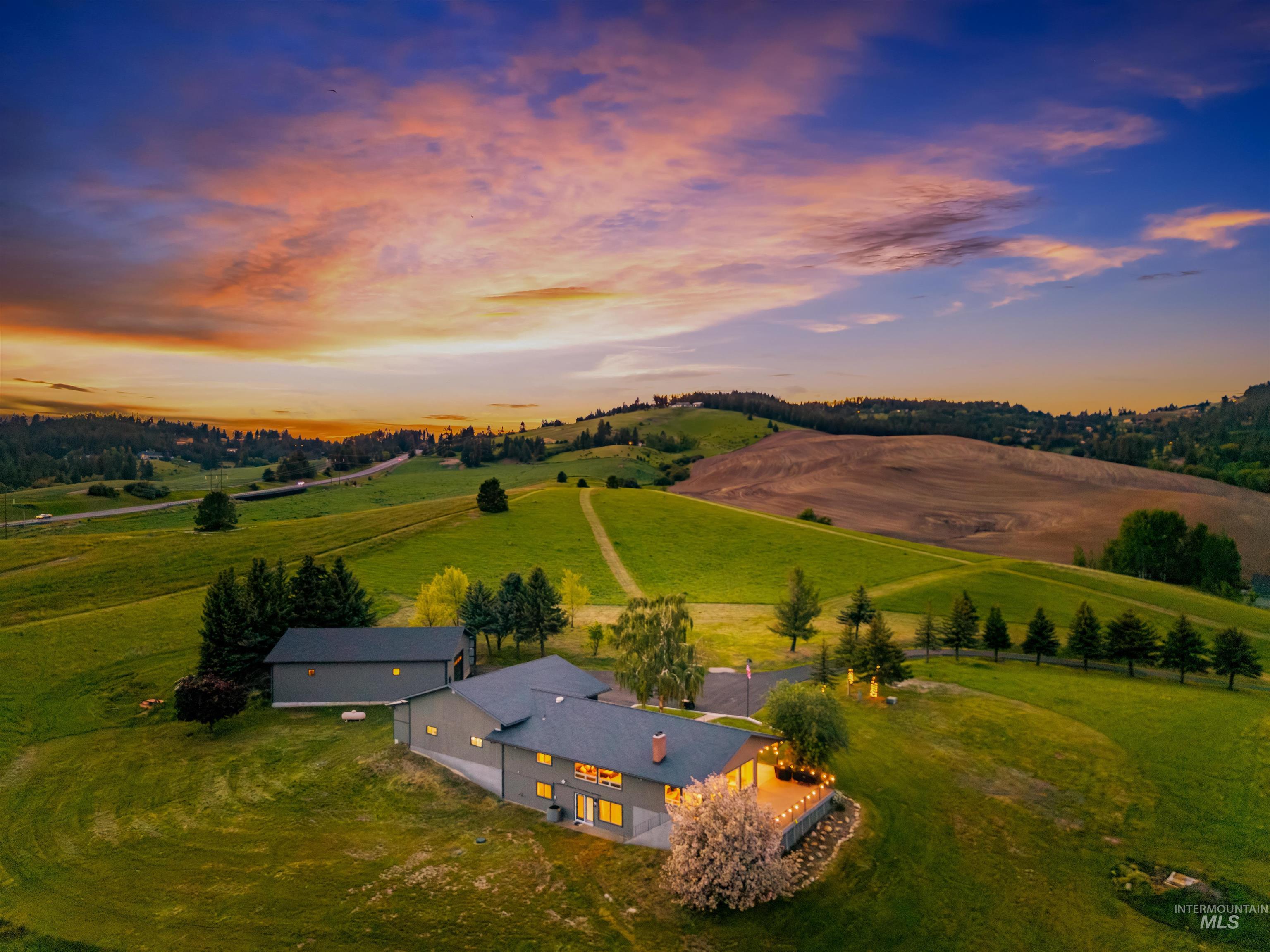 1019 Nearing Road, Moscow, Idaho 83843, 4 Bedrooms, 4 Bathrooms, Residential For Sale, Price $1,190,000, 98987265