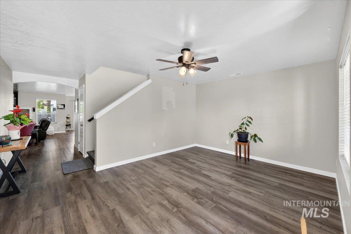 3080 W Everest St, Meridian, Idaho 83646, 4 Bedrooms, 2.5 Bathrooms, Residential For Sale, Price $575,000, 98987266