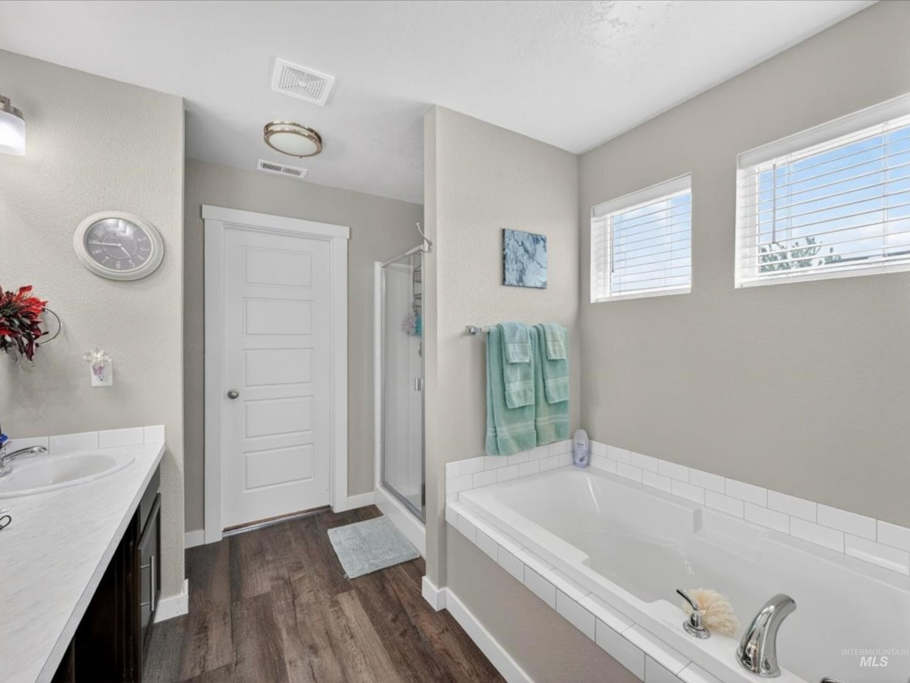 3080 W Everest St, Meridian, Idaho 83646, 4 Bedrooms, 2.5 Bathrooms, Residential For Sale, Price $575,000, 98987266