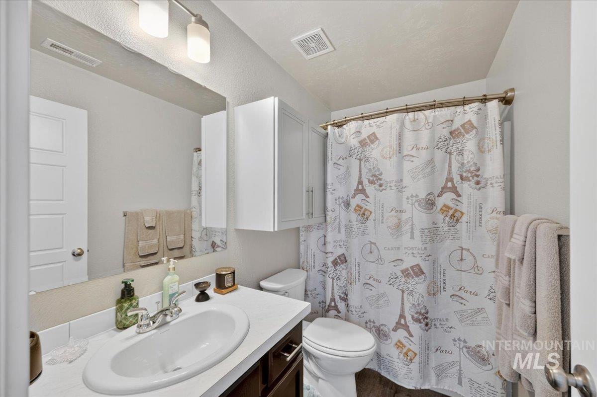 3080 W Everest St, Meridian, Idaho 83646, 4 Bedrooms, 2.5 Bathrooms, Residential For Sale, Price $575,000, 98987266