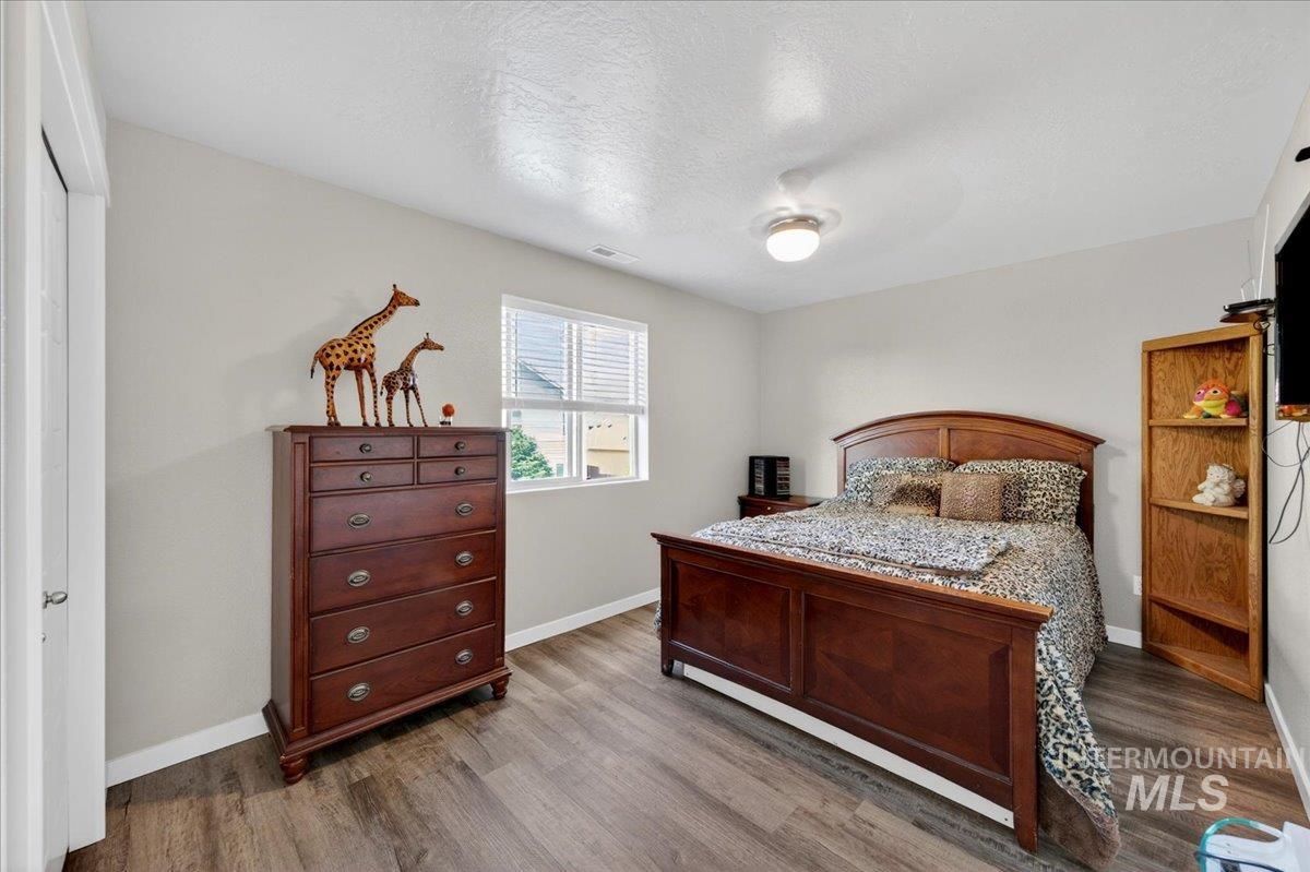 3080 W Everest St, Meridian, Idaho 83646, 4 Bedrooms, 2.5 Bathrooms, Residential For Sale, Price $575,000, 98987266