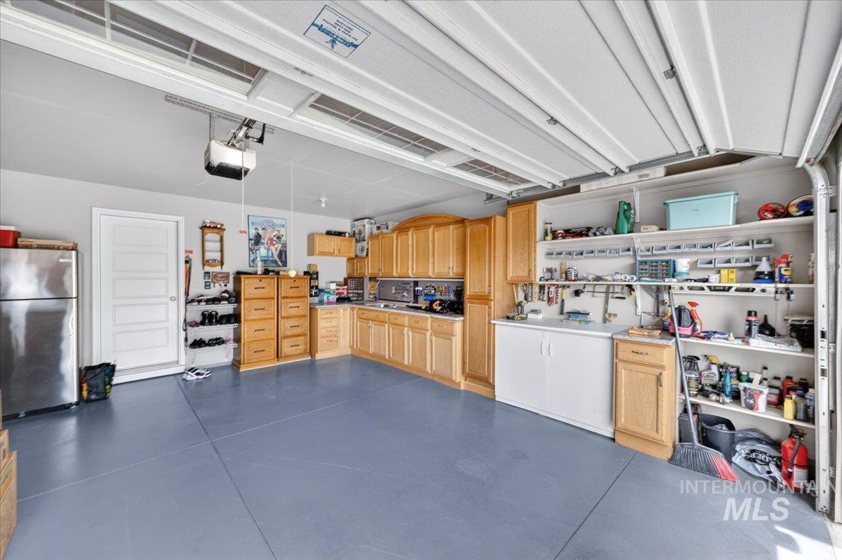 3080 W Everest St, Meridian, Idaho 83646, 4 Bedrooms, 2.5 Bathrooms, Residential For Sale, Price $575,000, 98987266