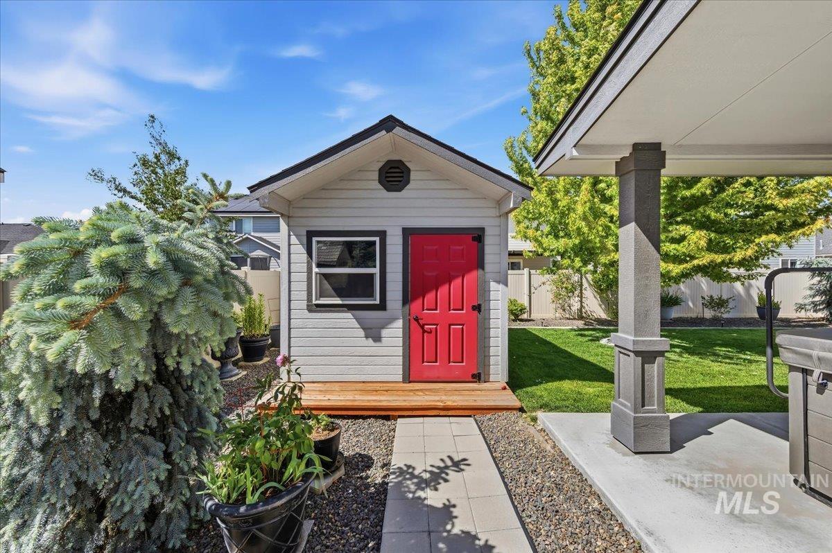 3080 W Everest St, Meridian, Idaho 83646, 4 Bedrooms, 2.5 Bathrooms, Residential For Sale, Price $575,000, 98987266