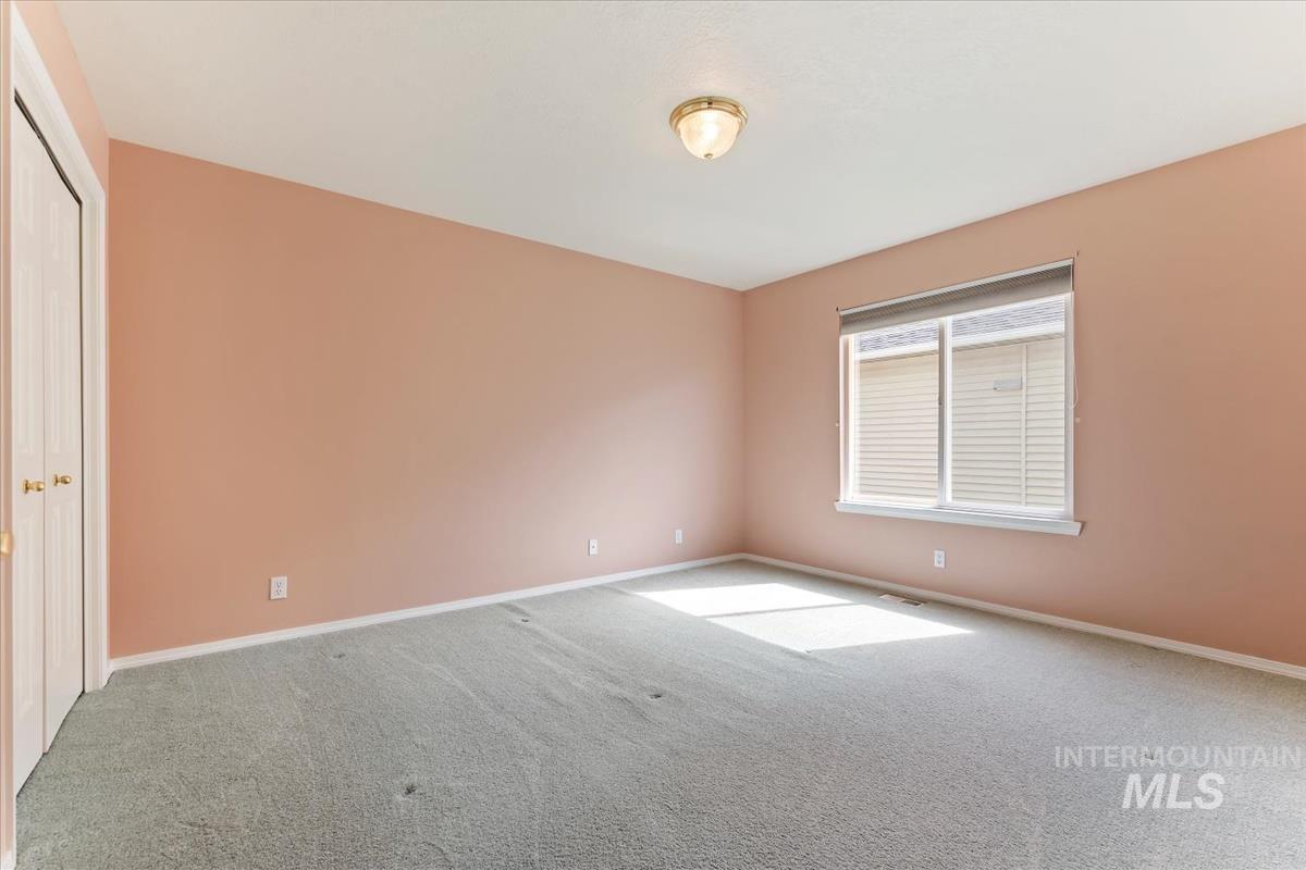 170 E Carmel Dr., Meridian, Idaho 83646, 3 Bedrooms, 2 Bathrooms, Residential For Sale, Price $379,000, 98987267