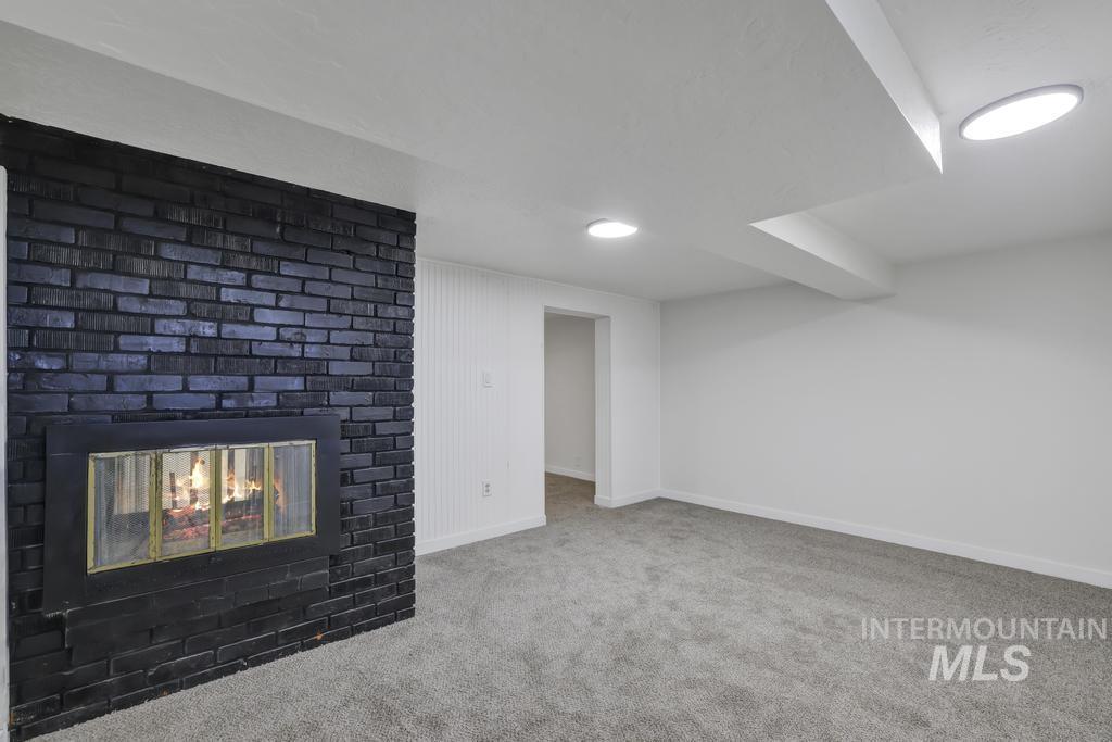 1069 W Filer Ave, Twin Falls, Idaho 83301, 5 Bedrooms, 2.5 Bathrooms, Residential For Sale, Price $489,000, 98987270