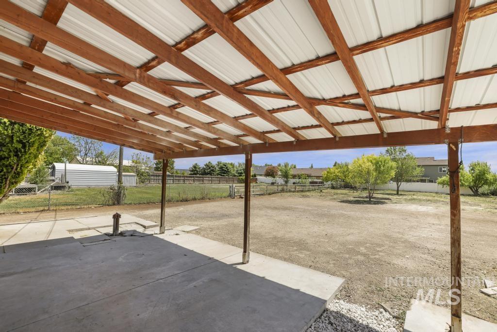 1069 W Filer Ave, Twin Falls, Idaho 83301, 5 Bedrooms, 2.5 Bathrooms, Residential For Sale, Price $489,000, 98987270