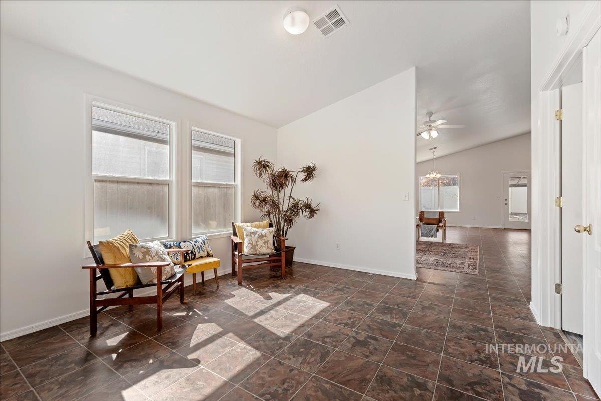 10773 Gossamer St, Nampa, Idaho 83687, 3 Bedrooms, 2 Bathrooms, Residential For Sale, Price $380,000, 98987272