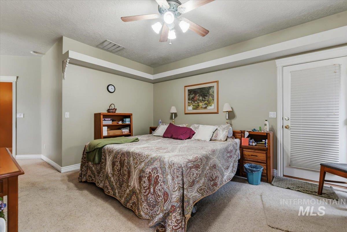 1807 S Linder Rd, Meridian, Idaho 83642, 3 Bedrooms, 2.5 Bathrooms, Residential For Sale, Price $879,900, 98987273