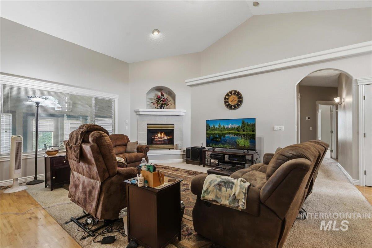 1807 S Linder Rd, Meridian, Idaho 83642, 3 Bedrooms, 2.5 Bathrooms, Residential For Sale, Price $879,900, 98987273