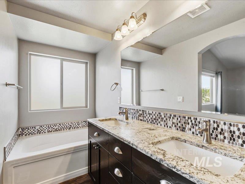5821 W Quintale, Meridian, Idaho 83646, 3 Bedrooms, 2 Bathrooms, Residential For Sale, Price $565,000, 98987274