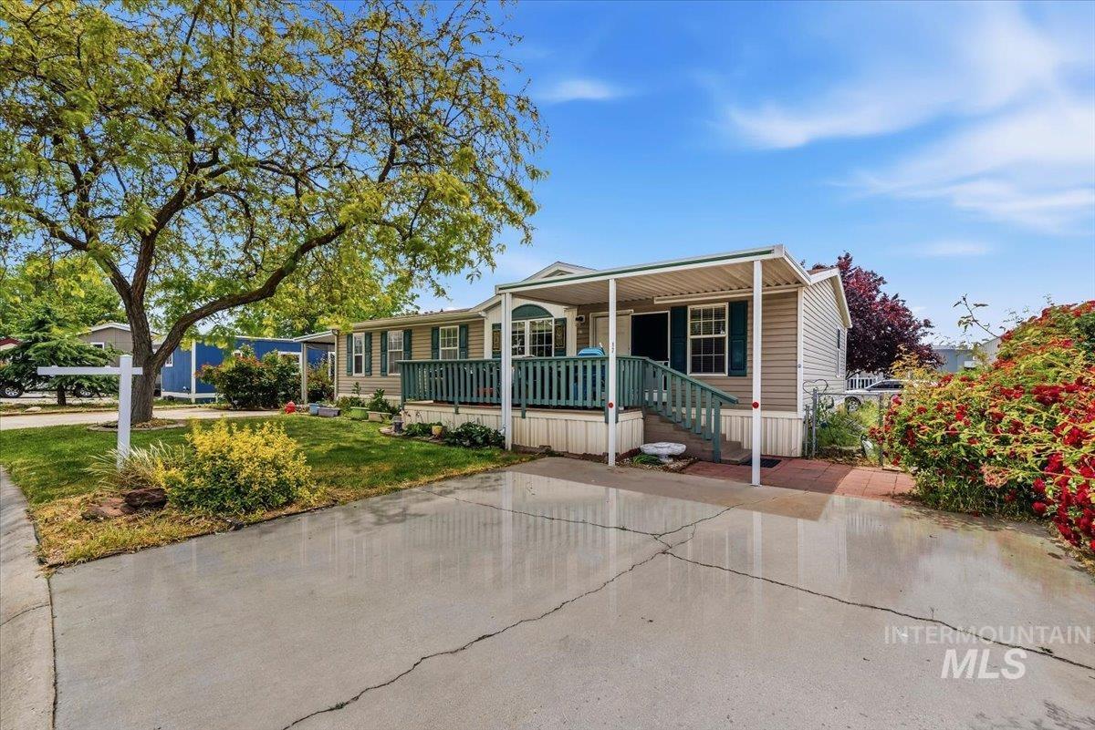 700 E Fairview Ave #17, Meridian, Idaho 83642, 3 Bedrooms, 2 Bathrooms, Residential For Sale, Price $150,000, 98987275