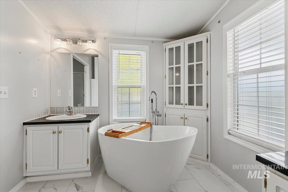 700 E Fairview Ave #17, Meridian, Idaho 83642, 3 Bedrooms, 2 Bathrooms, Residential For Sale, Price $150,000, 98987275