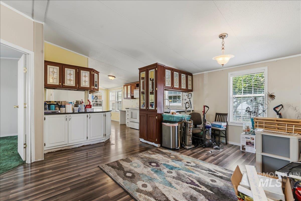 700 E Fairview Ave #17, Meridian, Idaho 83642, 3 Bedrooms, 2 Bathrooms, Residential For Sale, Price $150,000, 98987275