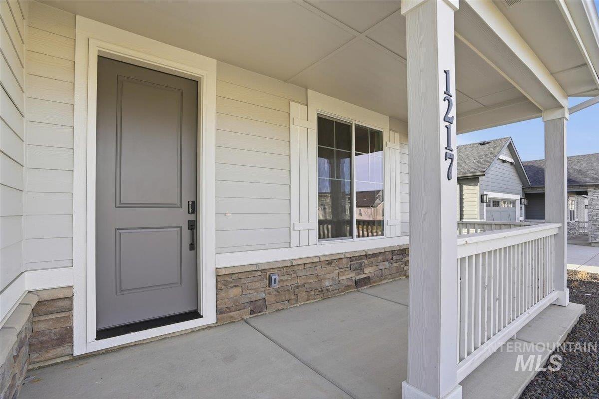3807 S Anise Ave, Nampa, Idaho 83686, 4 Bedrooms, 2.5 Bathrooms, Residential For Sale, Price $499,990, 98987276