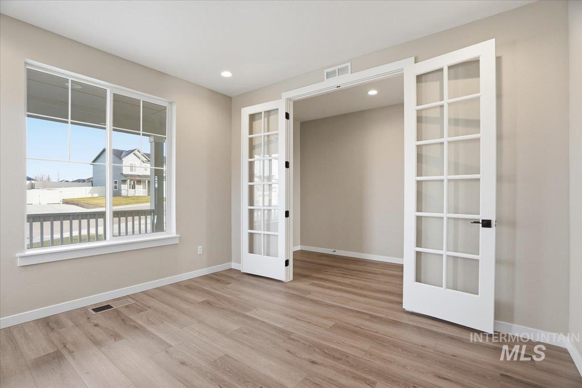 3807 S Anise Ave, Nampa, Idaho 83686, 4 Bedrooms, 2.5 Bathrooms, Residential For Sale, Price $499,990, 98987276