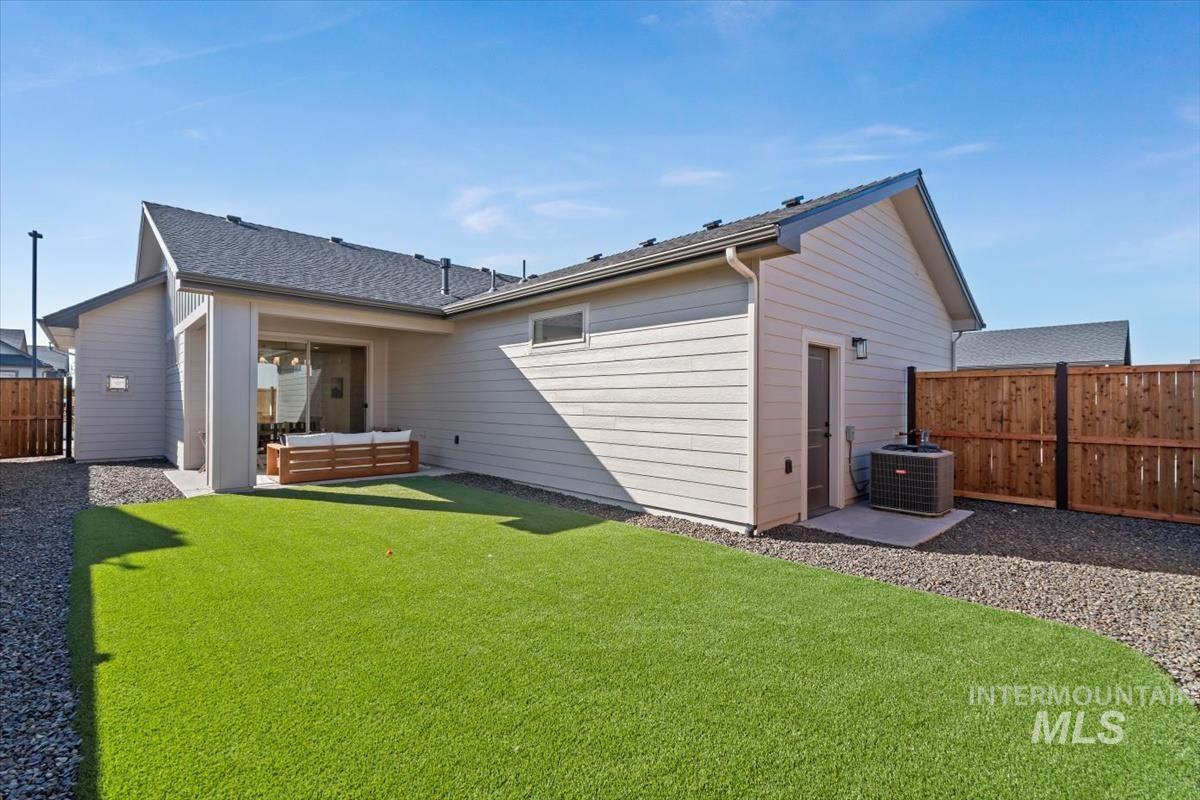 11163 S Corballis Ln, Kuna, Idaho 83634, 3 Bedrooms, 2 Bathrooms, Residential For Sale, Price $489,880, 98987278