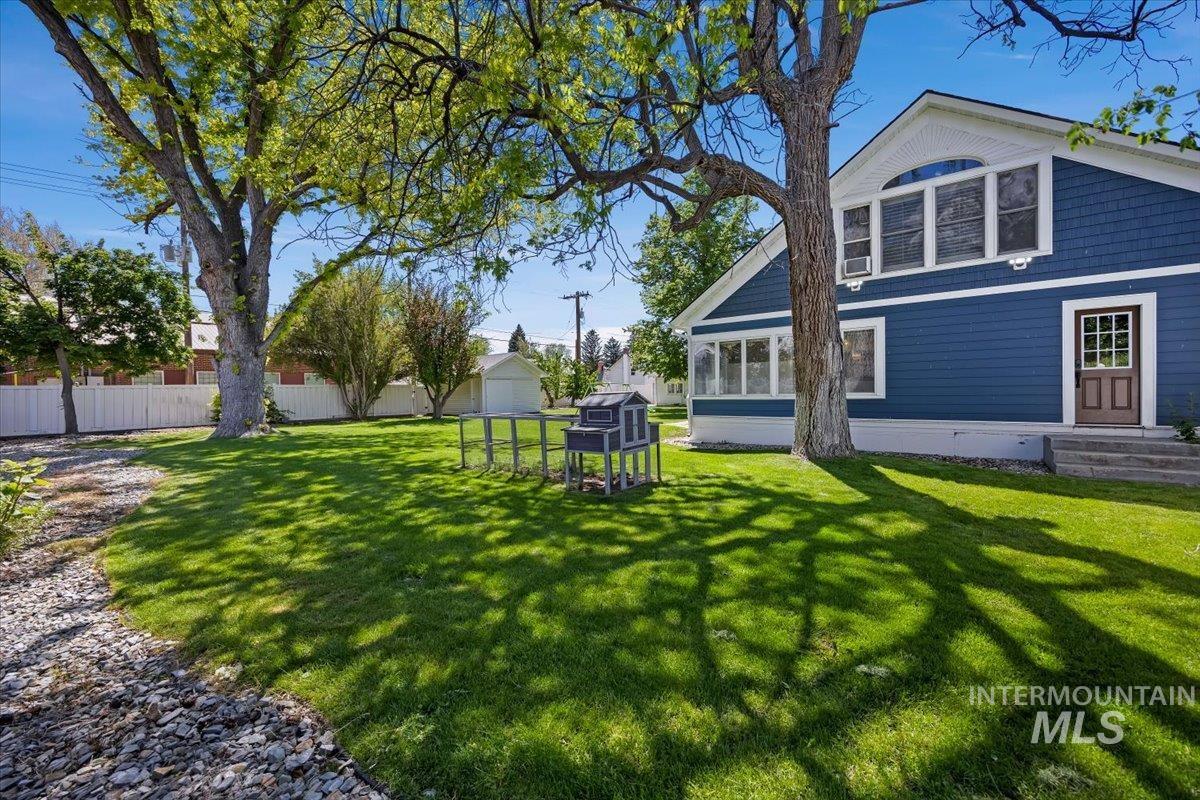 813 7th, Rupert, Idaho 83350, 5 Bedrooms, 2 Bathrooms, Residential For Sale, Price $625,000, 98987280