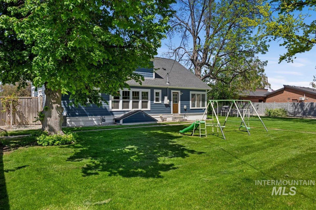 813 7th, Rupert, Idaho 83350, 5 Bedrooms, 2 Bathrooms, Residential For Sale, Price $625,000, 98987280