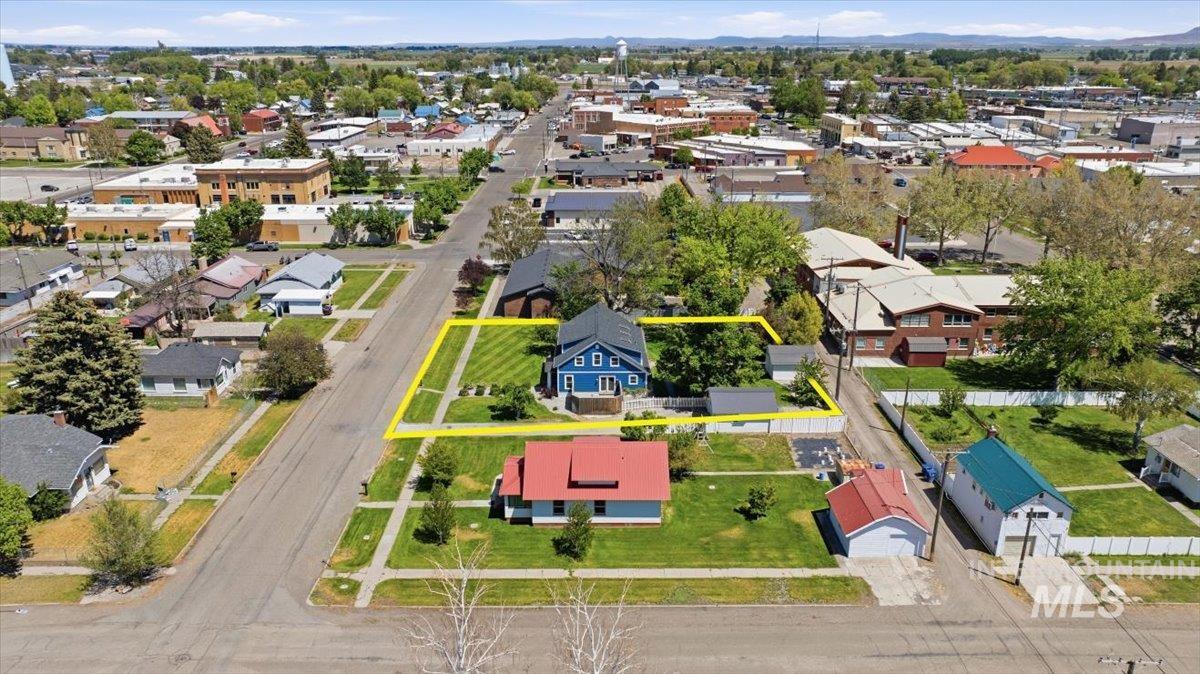 813 7th, Rupert, Idaho 83350, 5 Bedrooms, 2 Bathrooms, Residential For Sale, Price $625,000, 98987280