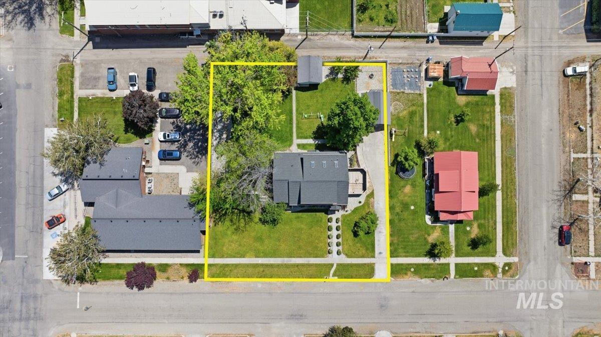 813 7th, Rupert, Idaho 83350, 5 Bedrooms, 2 Bathrooms, Residential For Sale, Price $625,000, 98987280