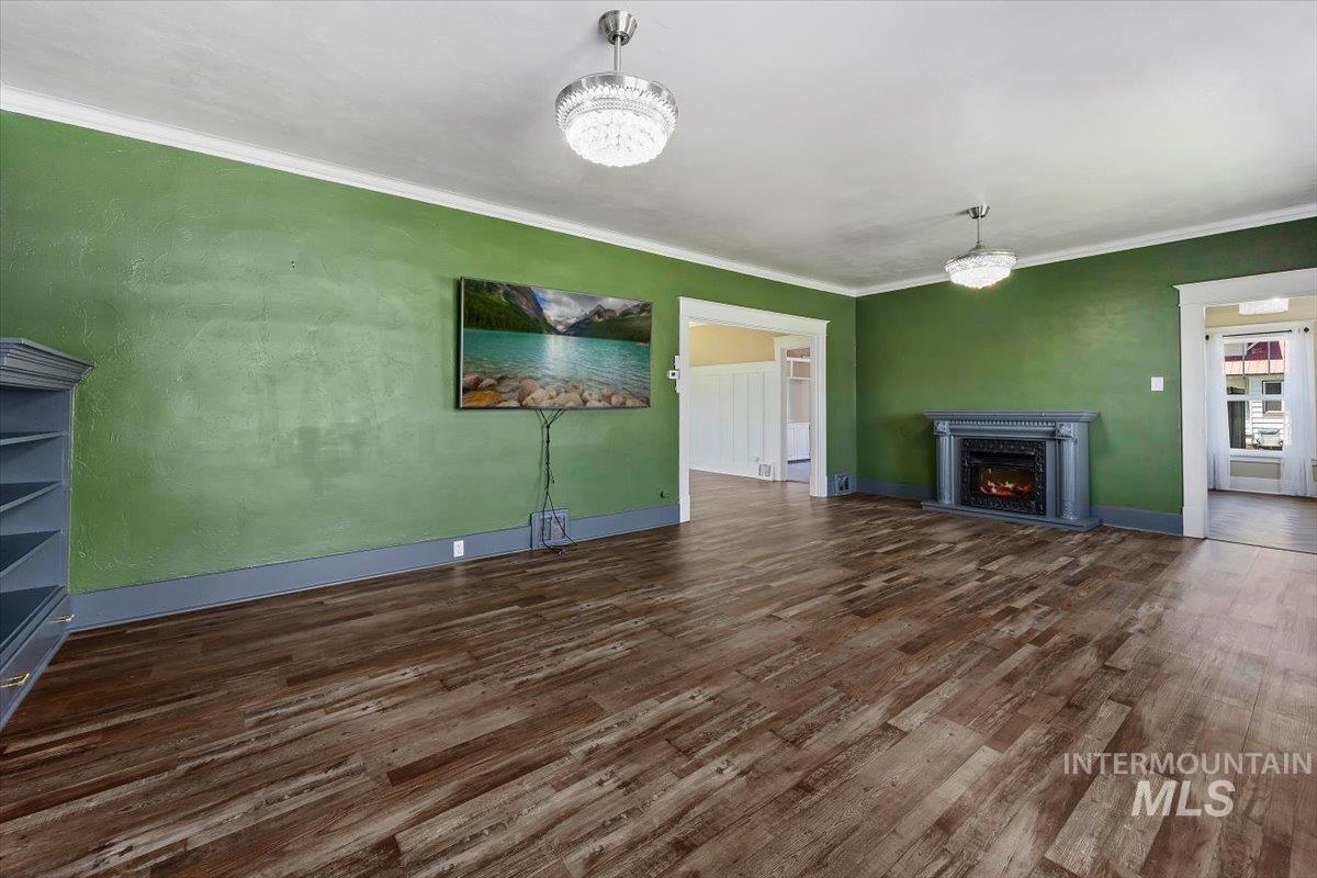 813 7th, Rupert, Idaho 83350, 5 Bedrooms, 2 Bathrooms, Residential For Sale, Price $625,000, 98987280