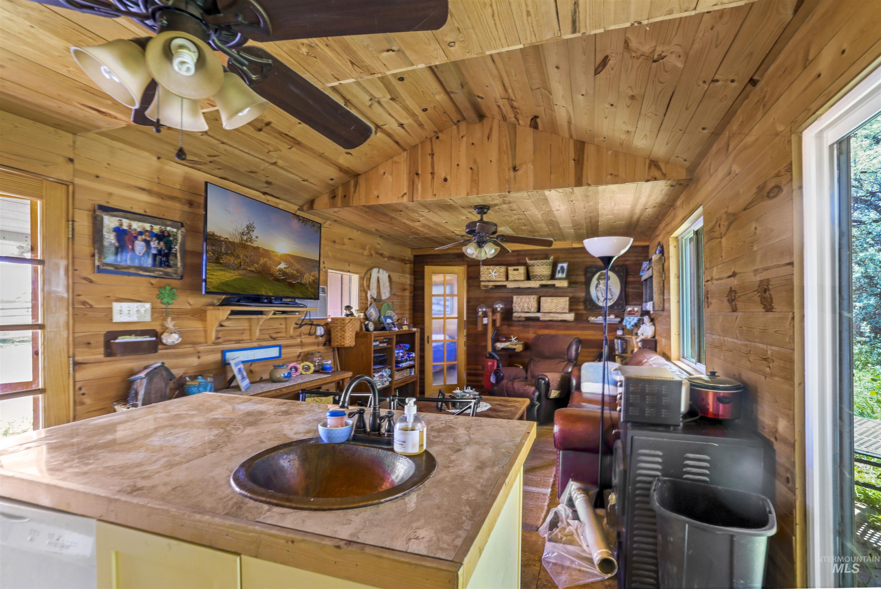 3685 N 2600 E, Twin Falls, Idaho 83301-0000, 3 Bedrooms, 2.5 Bathrooms, Residential For Sale, Price $775,000, 98987284