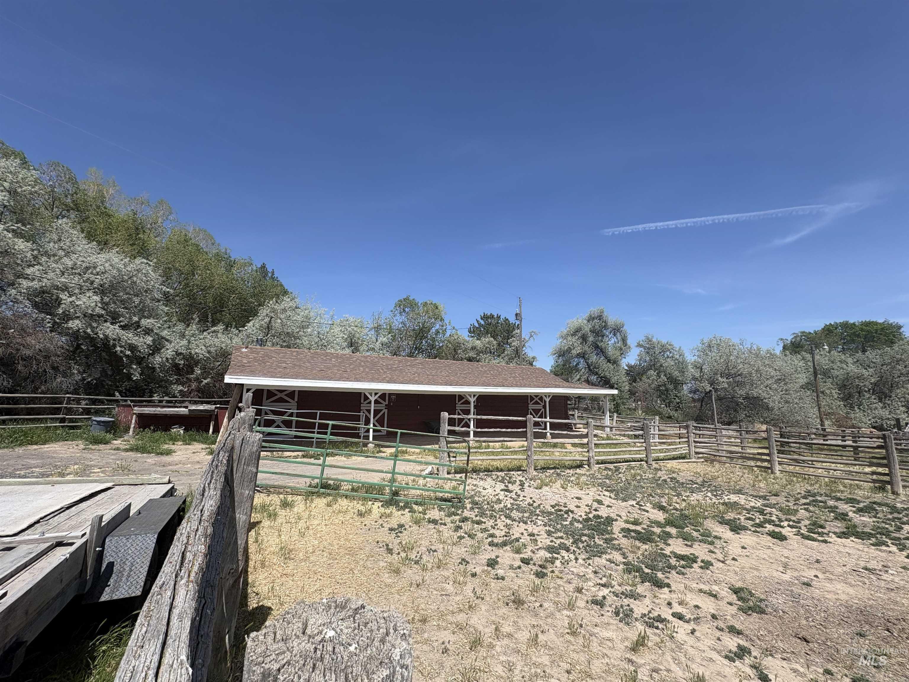 3685 N 2600 E, Twin Falls, Idaho 83301-0000, 3 Bedrooms, 2.5 Bathrooms, Residential For Sale, Price $775,000, 98987284