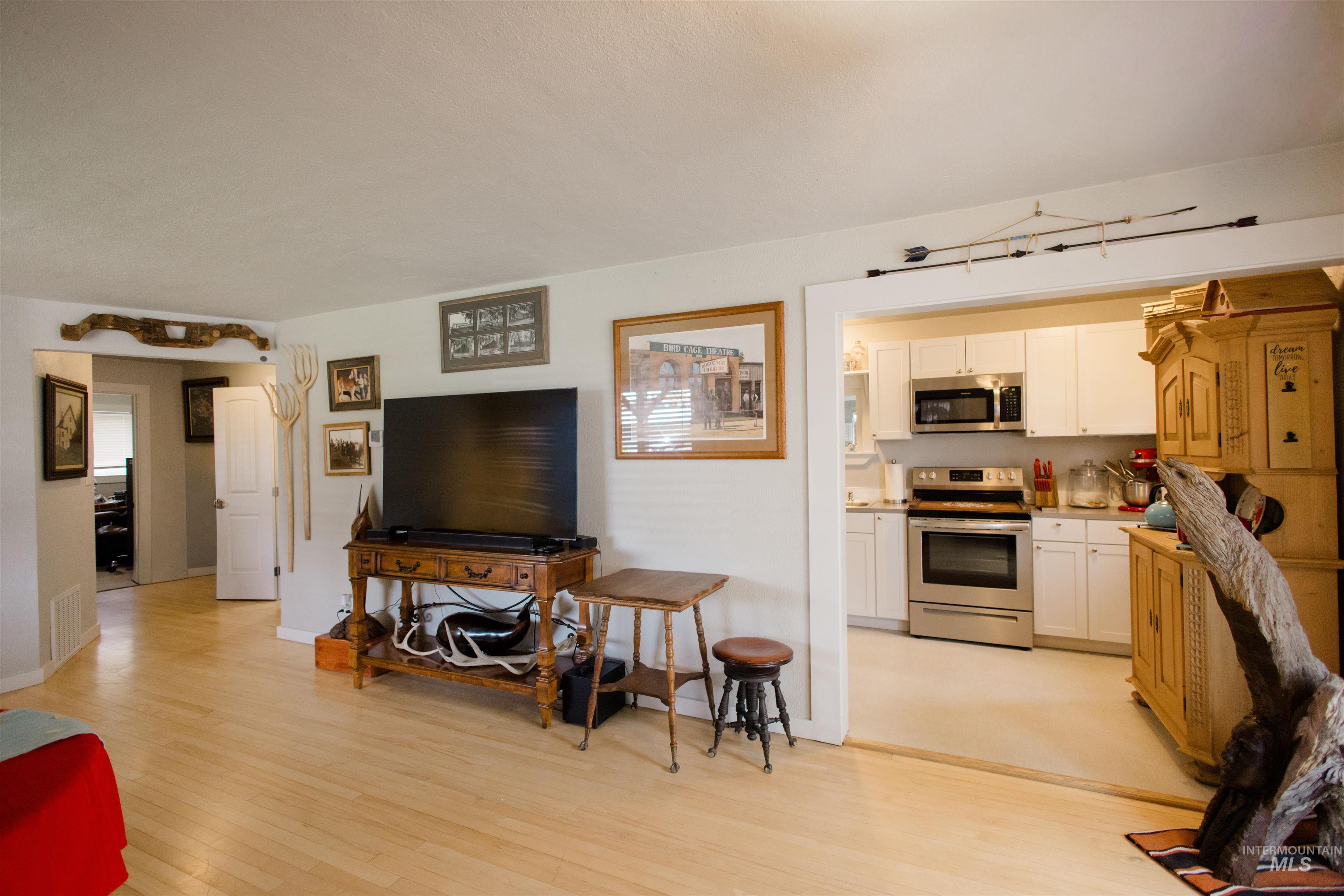 980 E 15 N, Mountain Home, Idaho 83647, 2 Bedrooms, 1 Bathroom, Residential For Sale, Price $314,900, 98987287