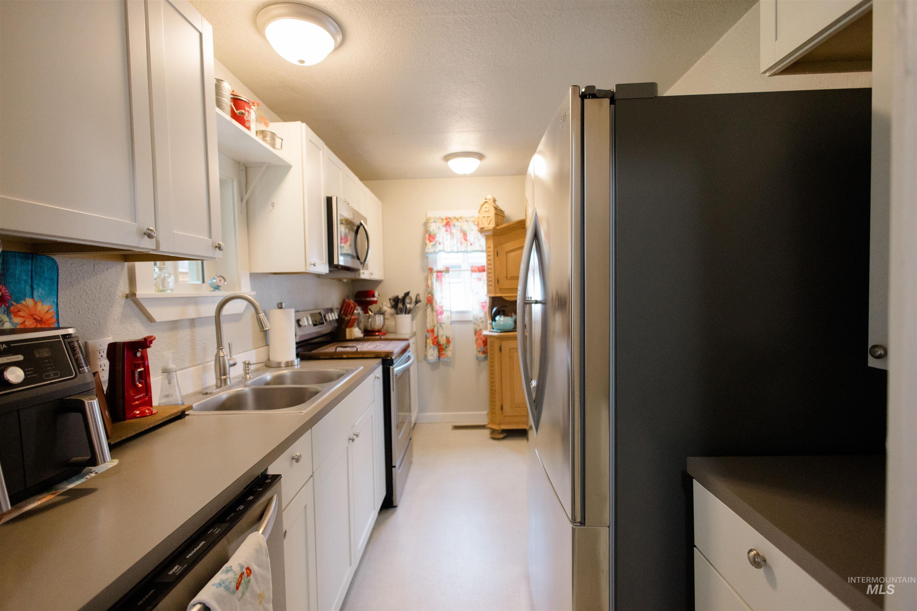 980 E 15 N, Mountain Home, Idaho 83647, 2 Bedrooms, 1 Bathroom, Residential For Sale, Price $314,900, 98987287