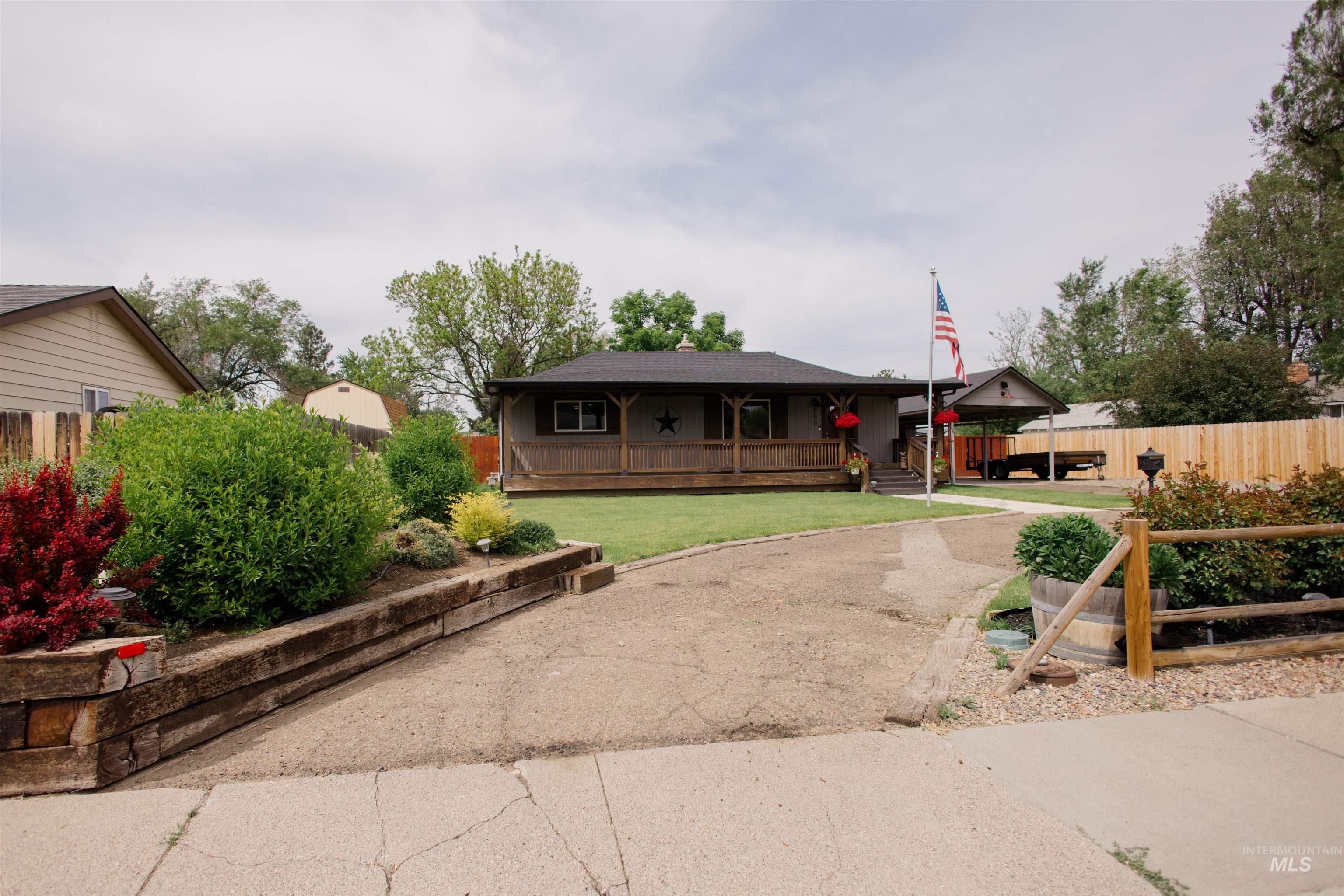 980 E 15 N, Mountain Home, Idaho 83647, 2 Bedrooms, 1 Bathroom, Residential For Sale, Price $314,900, 98987287