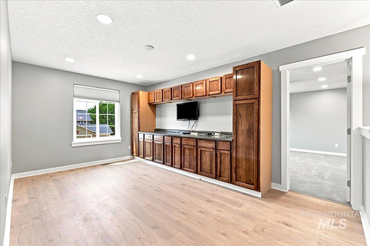 1760 N Bisque Avenue, Kuna, Idaho 83634, 5 Bedrooms, 2.5 Bathrooms, Residential For Sale, Price $549,000, 98987288